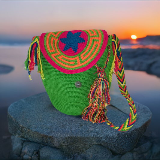 "Handcrafted medium-sized Wayuu crochet bag with colorful patterns and secure lid, perfect for versatile use."