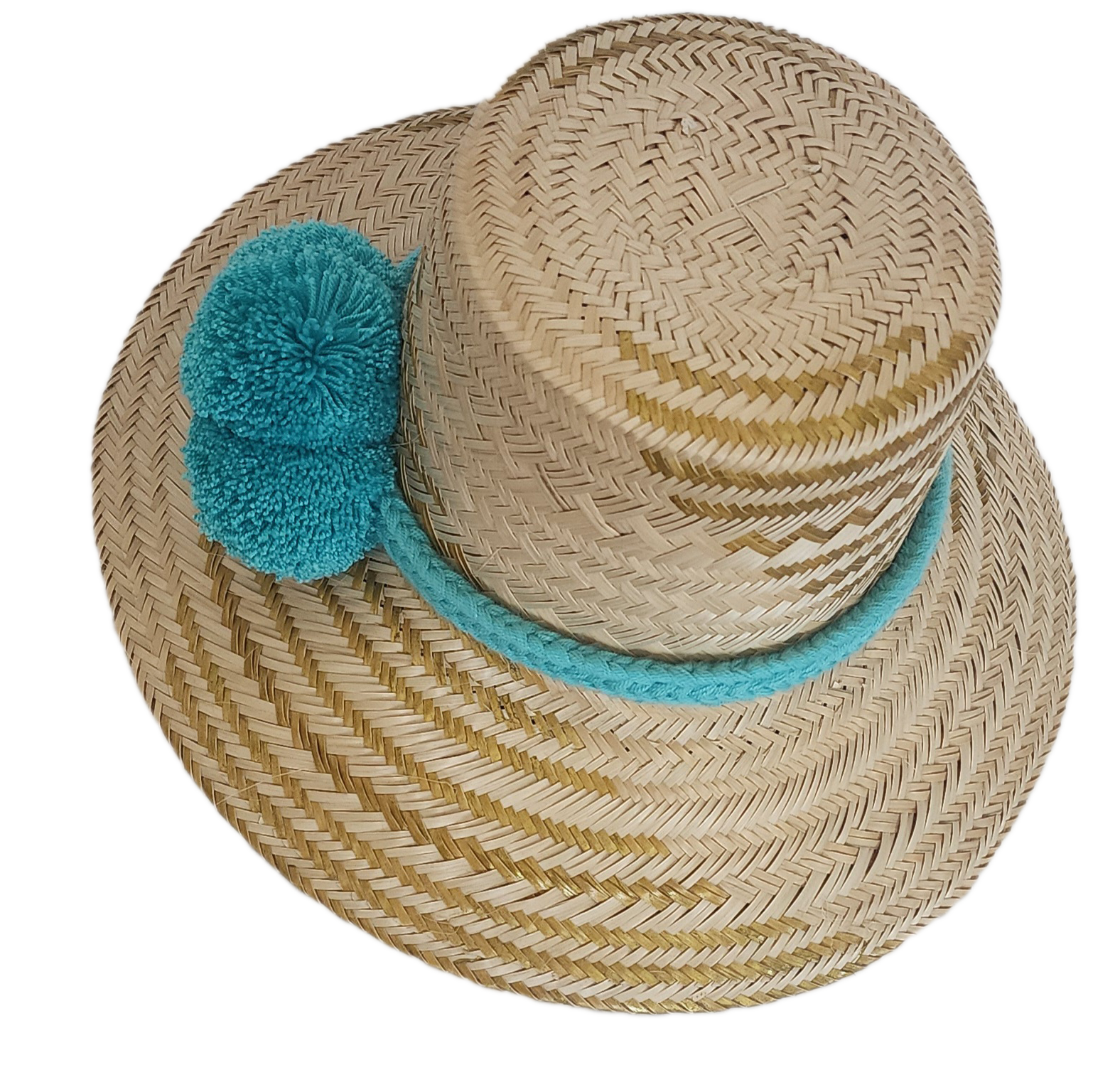 Boho Wayuu hat with soft turquoise details on natural straw — playful, simple, and handmade.