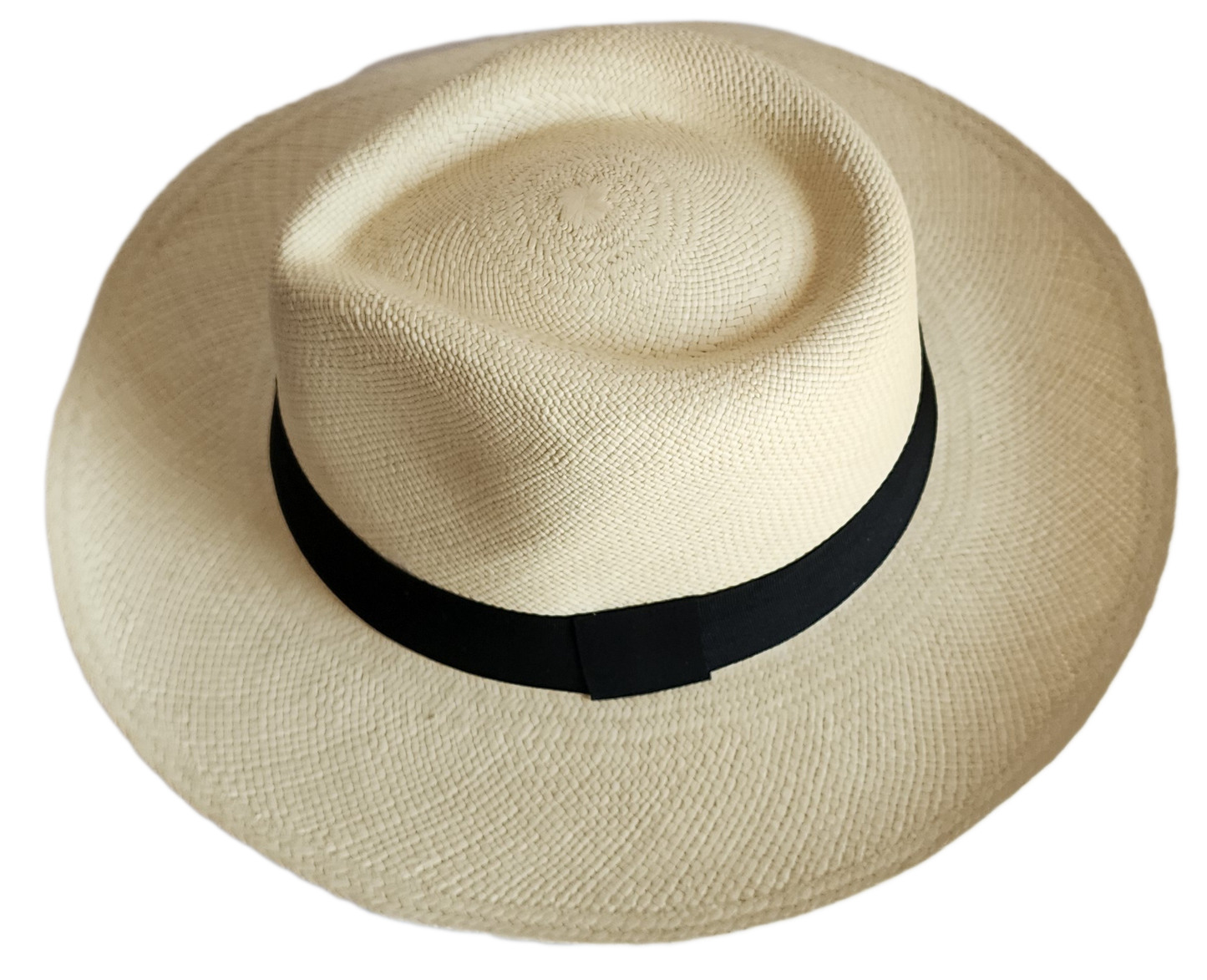 Elegant bohemian straw hat made in Ecuador for sunny days.