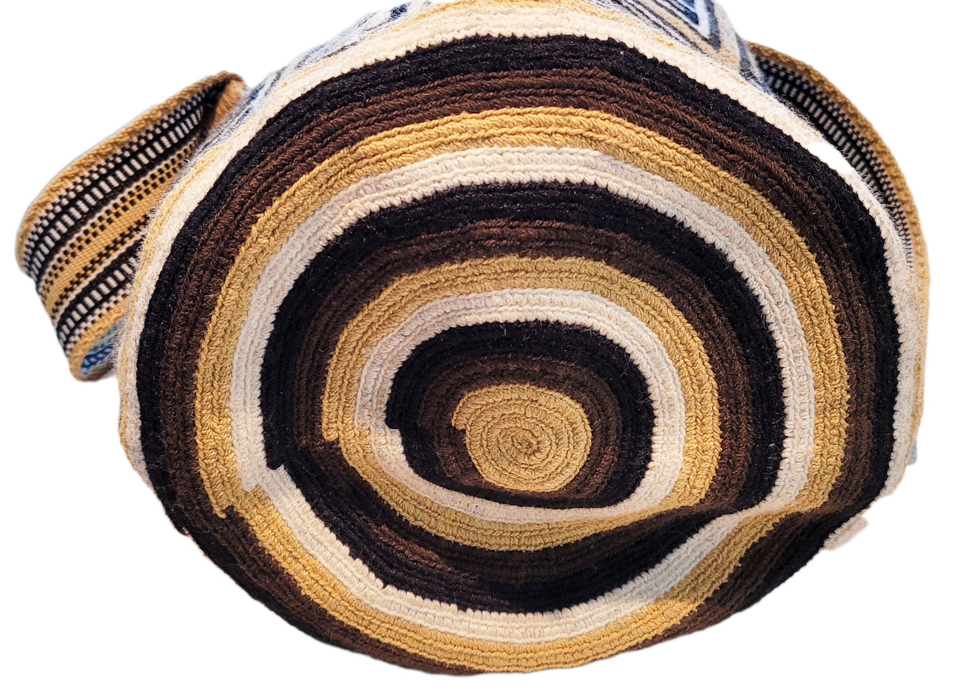 "Handmade Paleteada Crochet Wayuu Bag featuring colorful patterns and intricate designs, crafted by Wuitusu artisans."