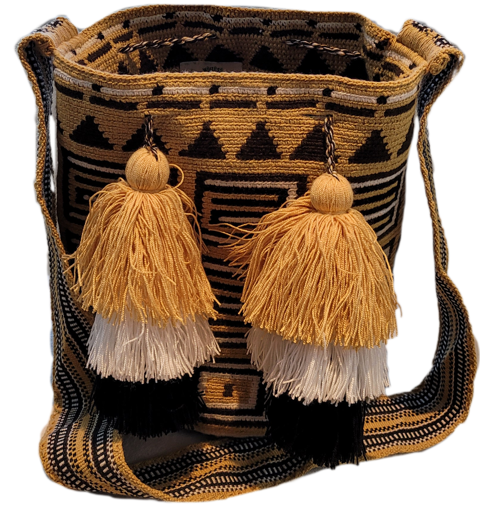 "Handmade Paleteada Crochet Wayuu Bag featuring colorful patterns and intricate designs, crafted by Wuitusu artisans."
