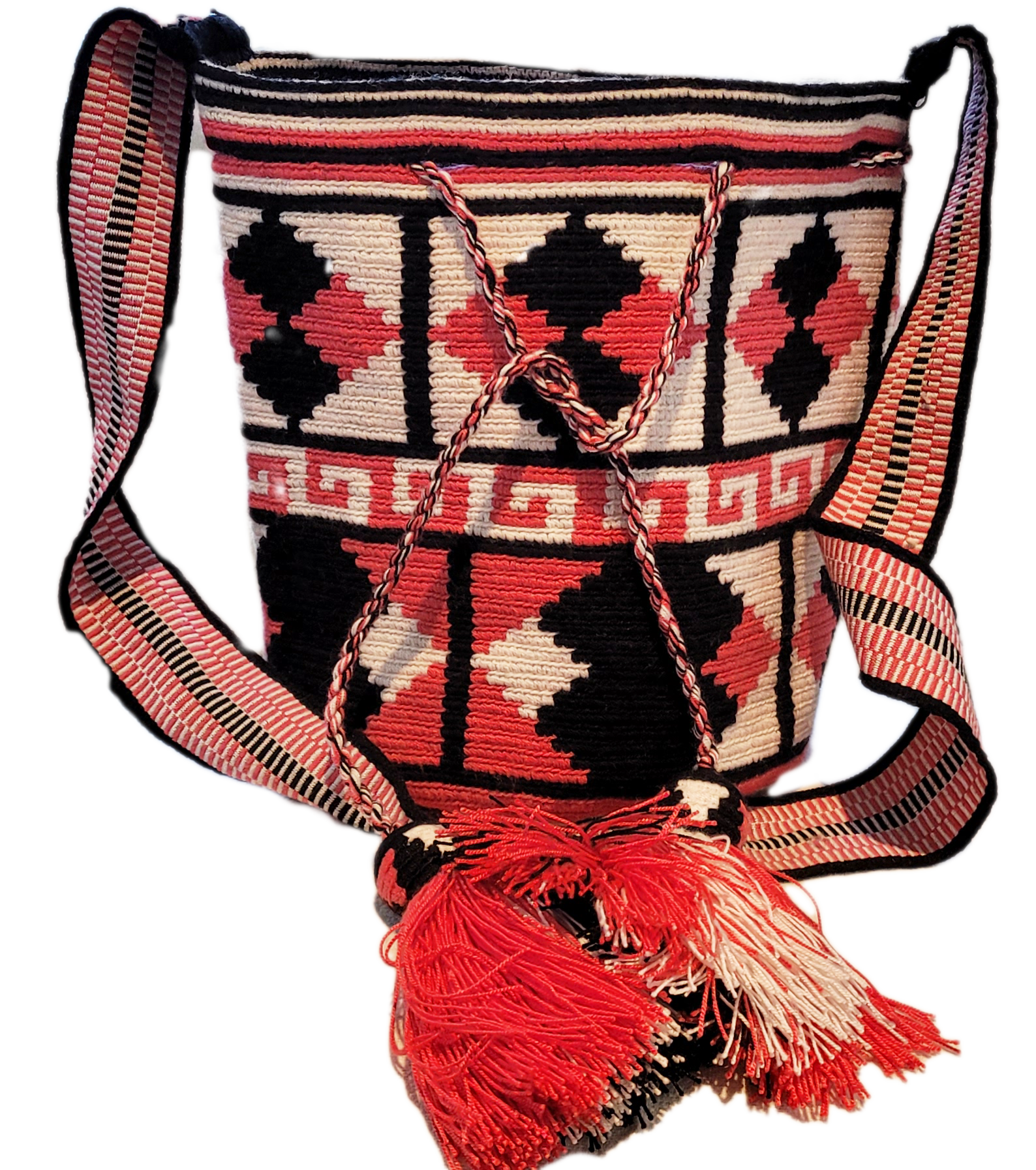 Bottom view "Handmade Paleteada Wayuu crochet bag, colorful and bohemian, crafted by Colombian and Venezuelan artisans."