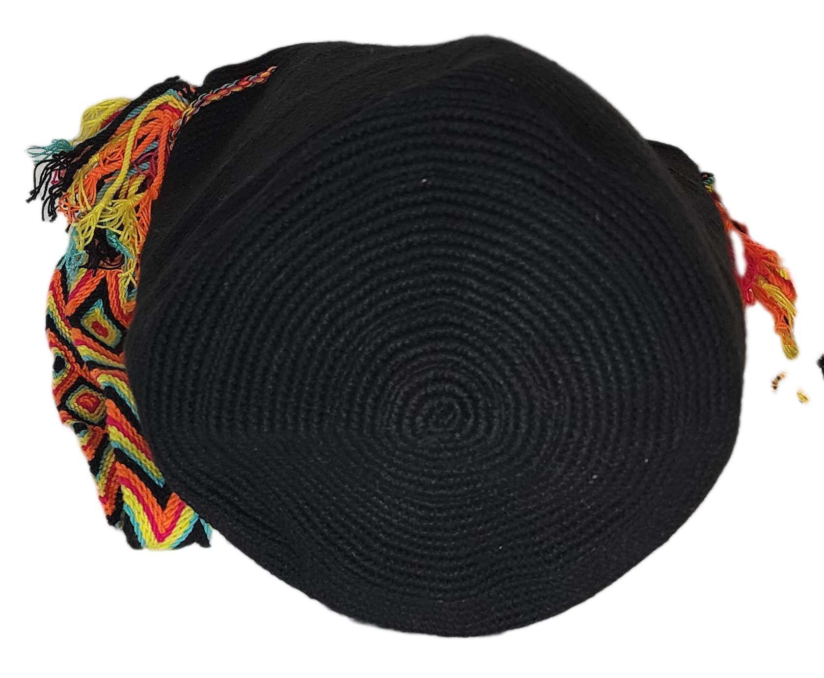 "Handmade Wuitusu crochet bag crafted by Wayuu women, featuring vibrant patterns and colors symbolizing Wayuu culture."