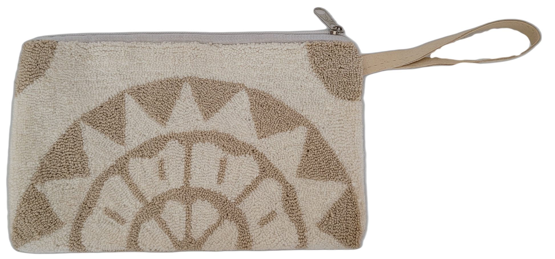 1 Bohemian punch needle clutch with minimalist sunburst pattern. Handcrafted by Wayuu artisans in cream and beige for timeless, versatile style.