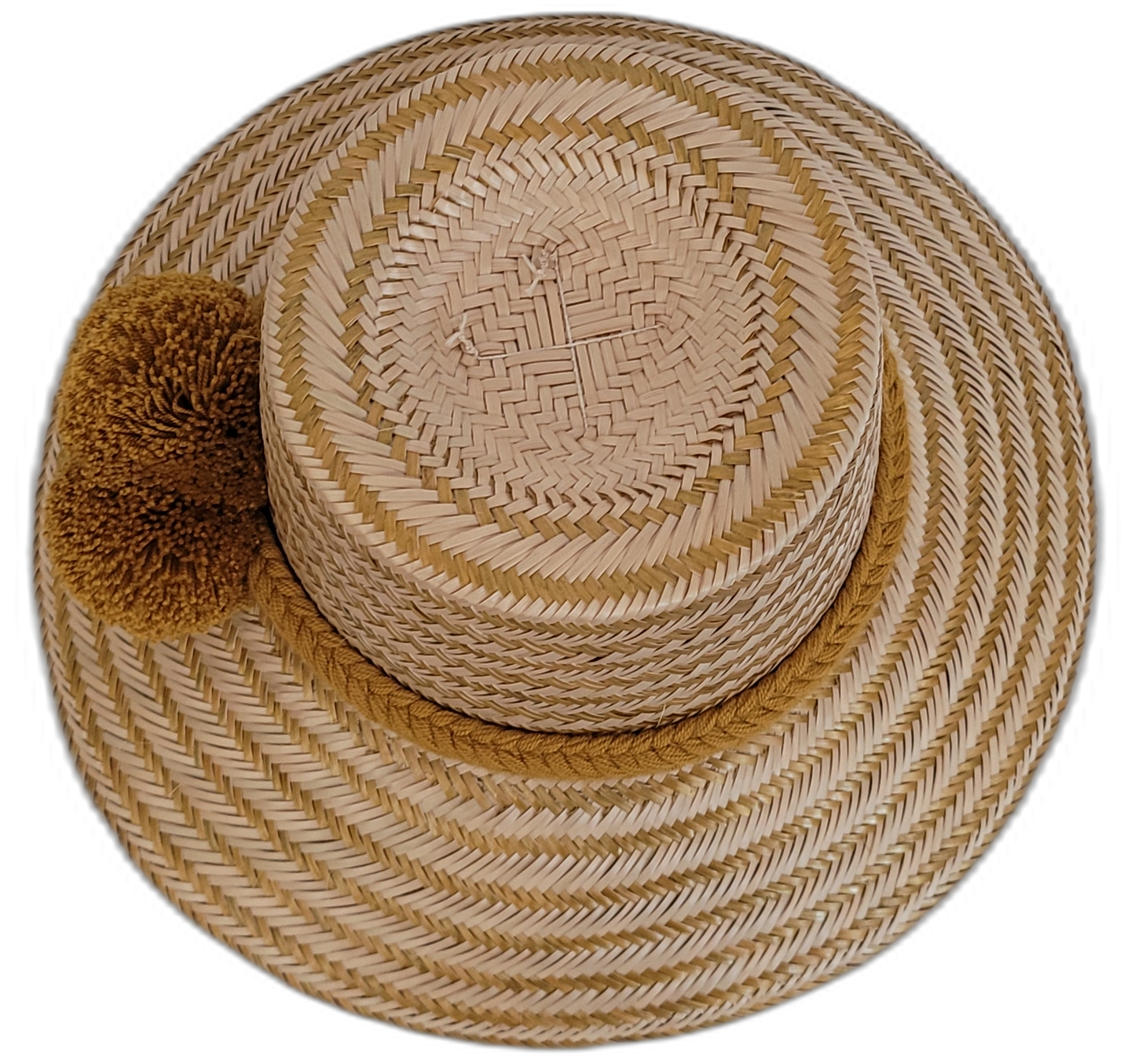 Elegant boho handmade Wayuu hat in natural straw with olive-ochre.

