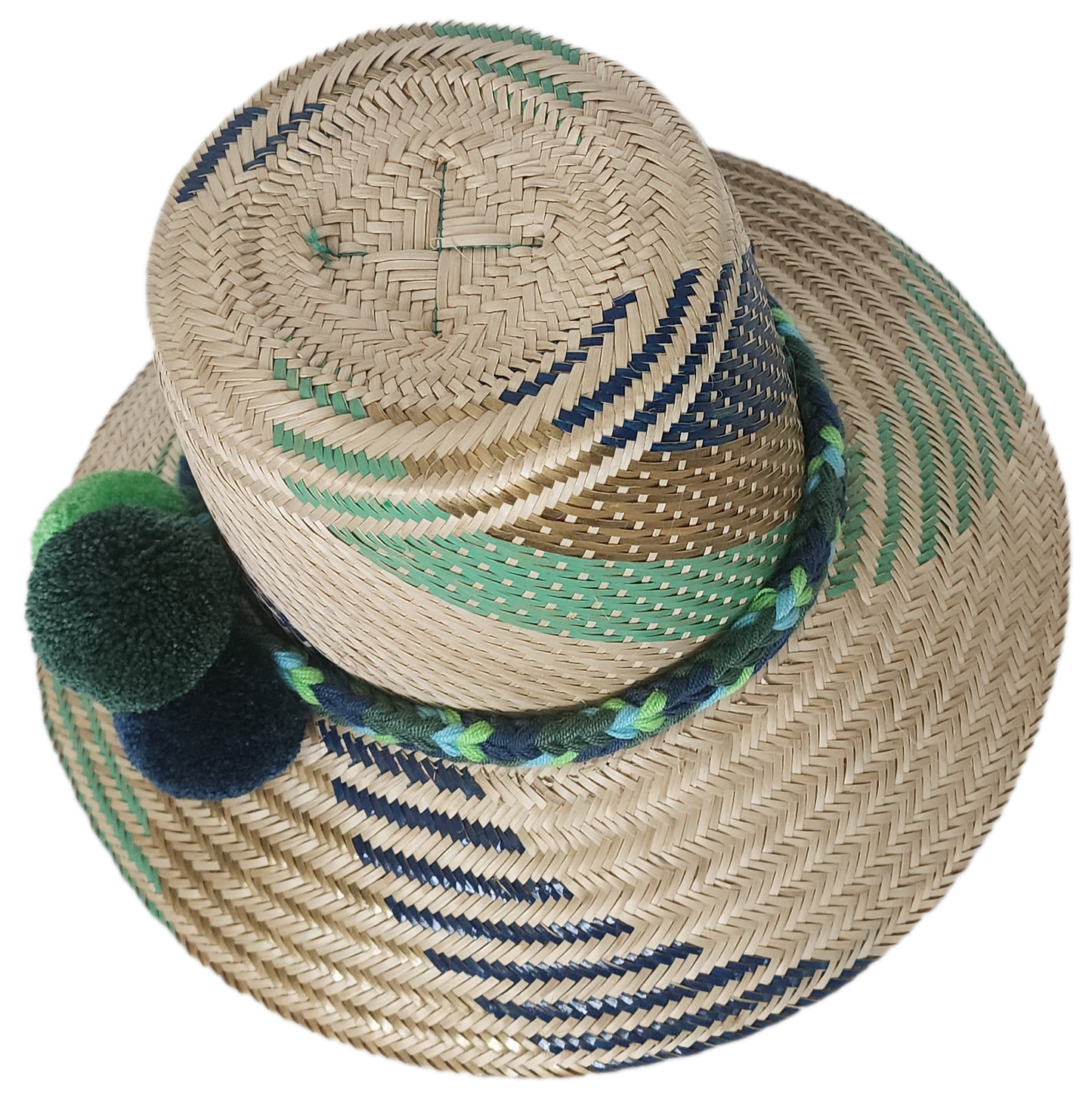 Boho hat handcrafted by Wayuu artisans from Iraca palm.
