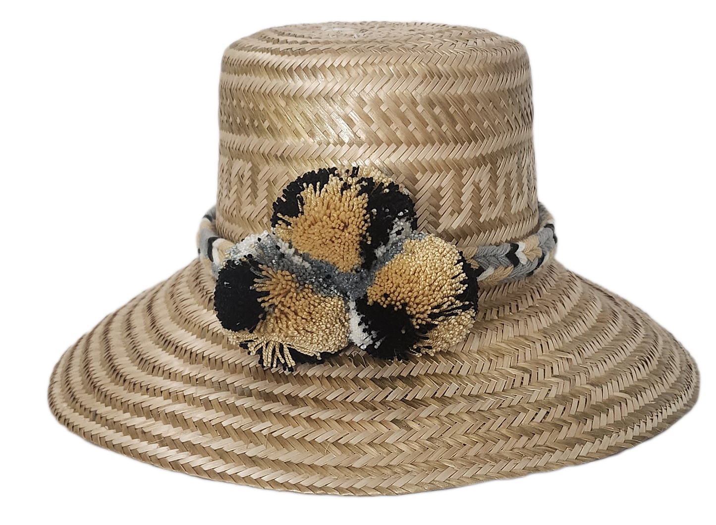 Fashion accessory hat handcrafted by Wayuu artisans from Iraca palm.
