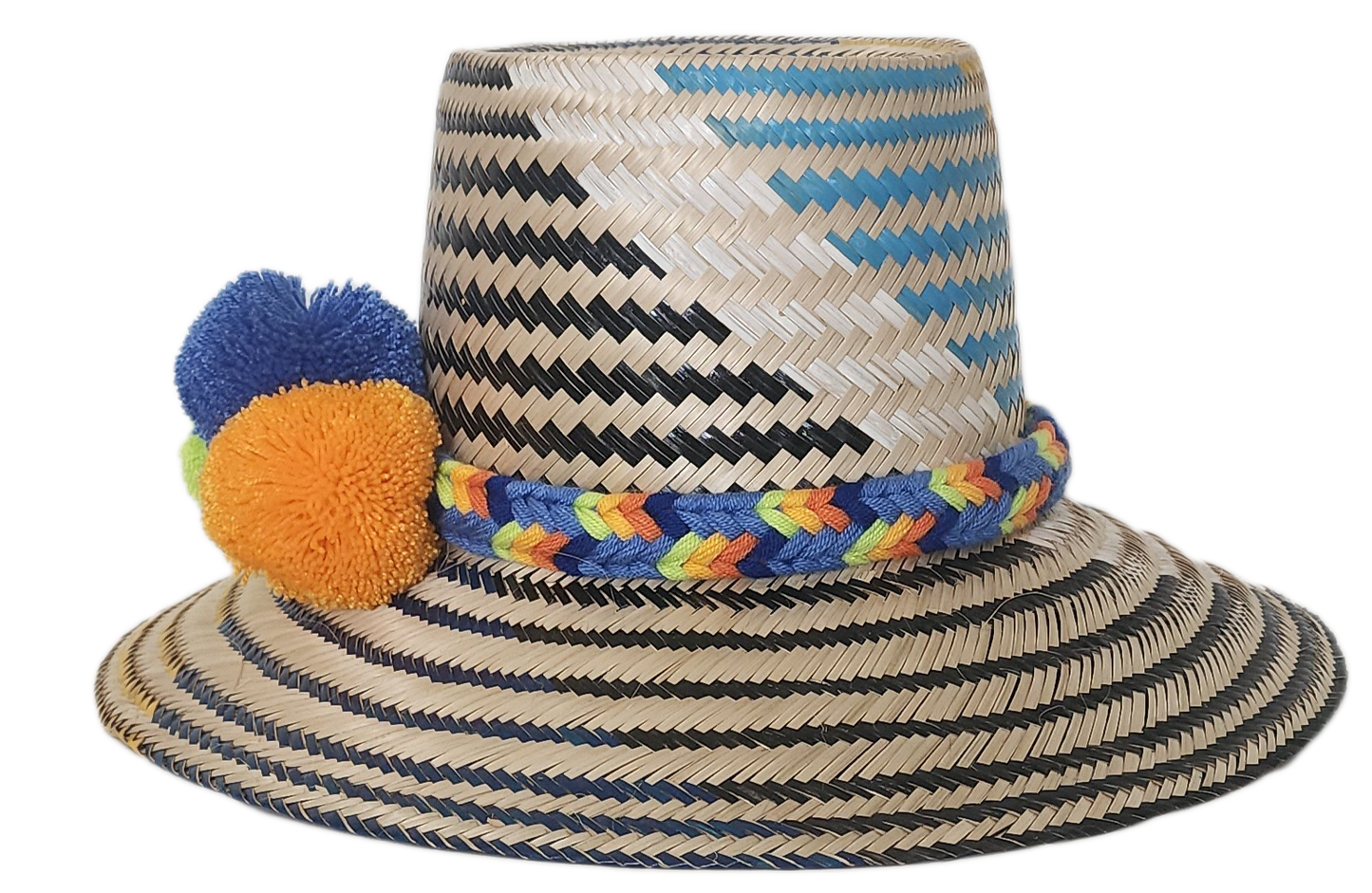 Straw hat handcrafted by Wayuu artisans from Iraca palm.
