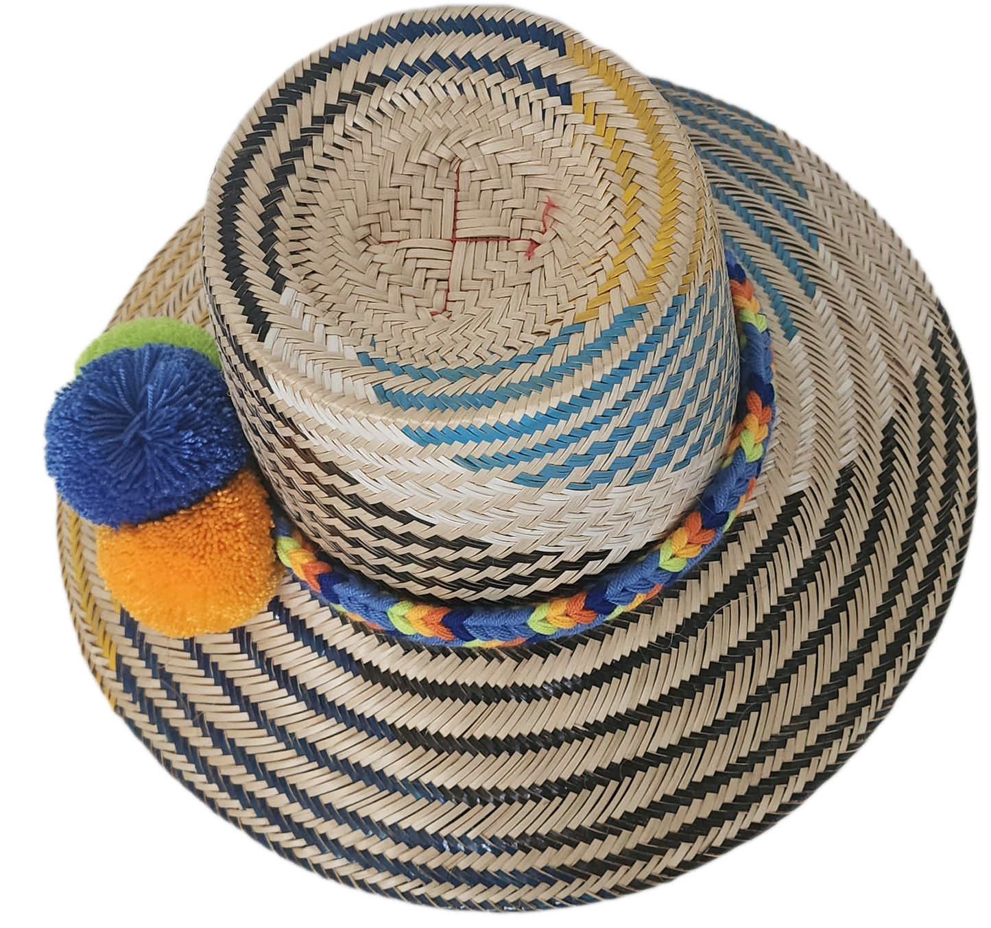 Straw hat handcrafted by Wayuu artisans from Iraca palm.
