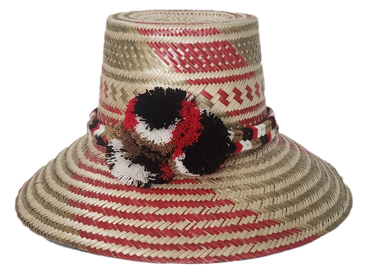 Stylish beach hat handcrafted by Wayuu artisans from Iraca palm.