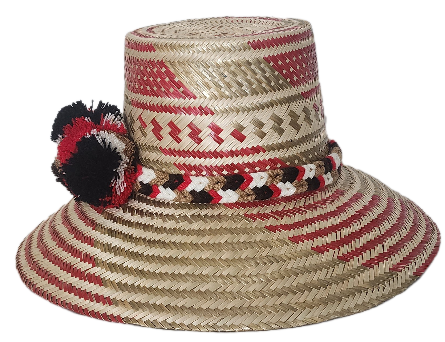 Stylish beach hat handcrafted by Wayuu artisans from Iraca palm.
