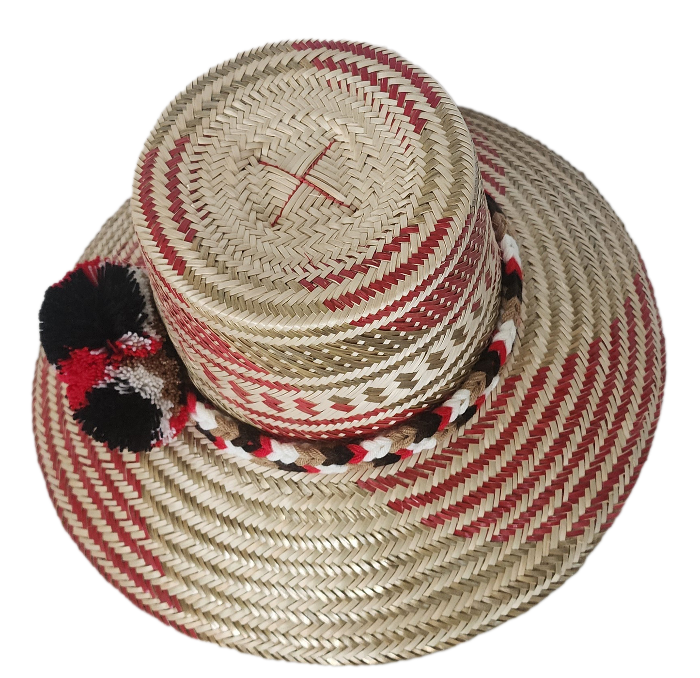 Stylish beach hat handcrafted by Wayuu artisans from Iraca palm.
