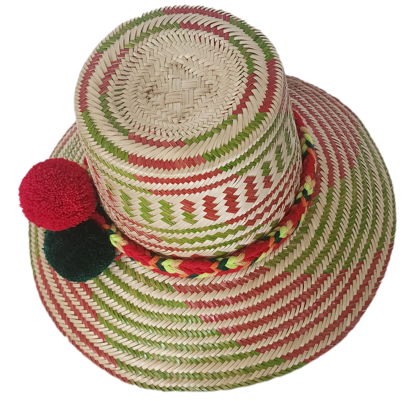 Wide brim straw hat handcrafted by Wayuu artisans from Iraca palm.
